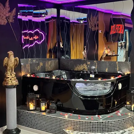 La Loveroom By Sunnyroom *